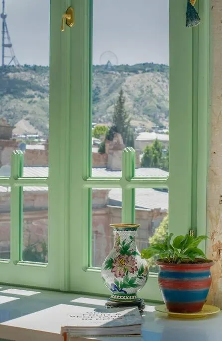 Lovely 2 Bedroom Condo With Mountain View Terrace Tbilisi Apartament