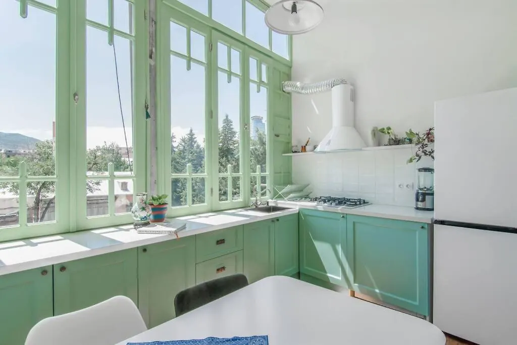 Apartman Lovely 2 Bedroom Condo With Mountain View Terrace Tbiliszi