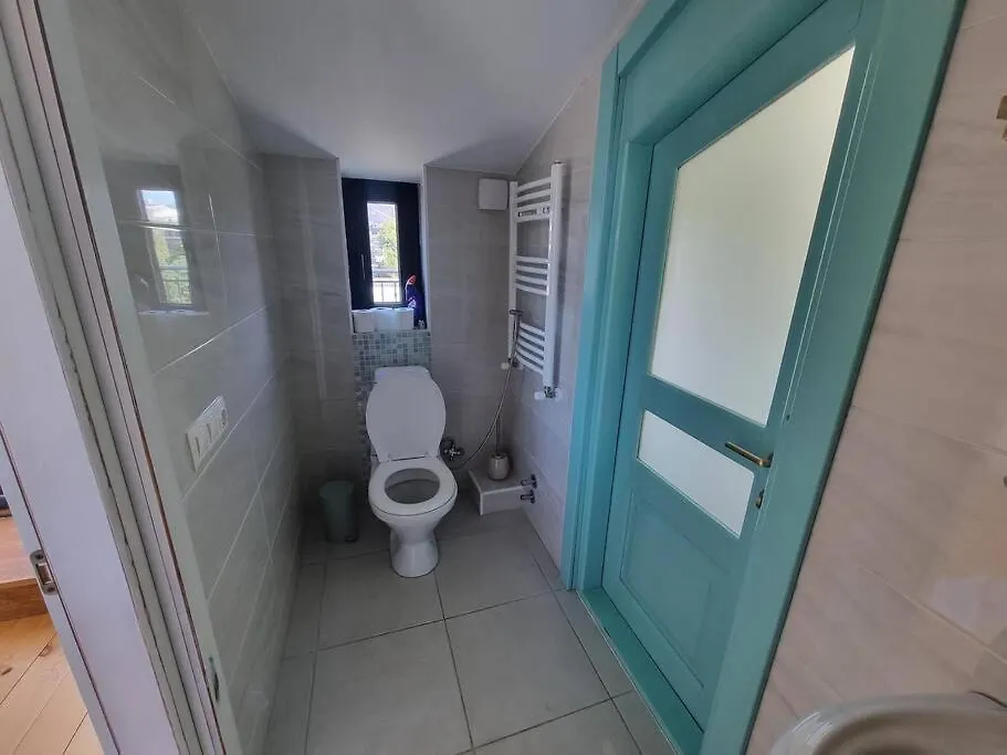 Lovely 2 Bedroom Condo With Mountain View Terrace Tbiliszi 0*,