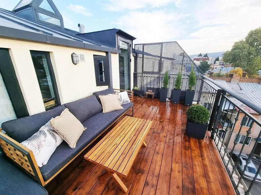 Lovely 2 Bedroom Condo With Mountain View Terrace Tbiliszi 0*,  Grúzia