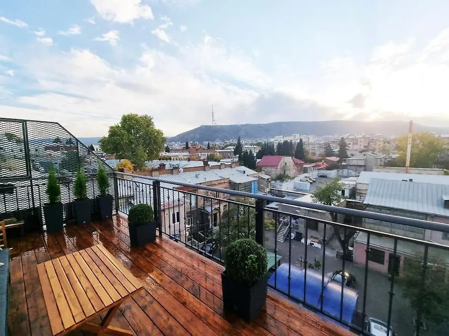 Lovely 2 Bedroom Condo With Mountain View Terrace Tbiliszi